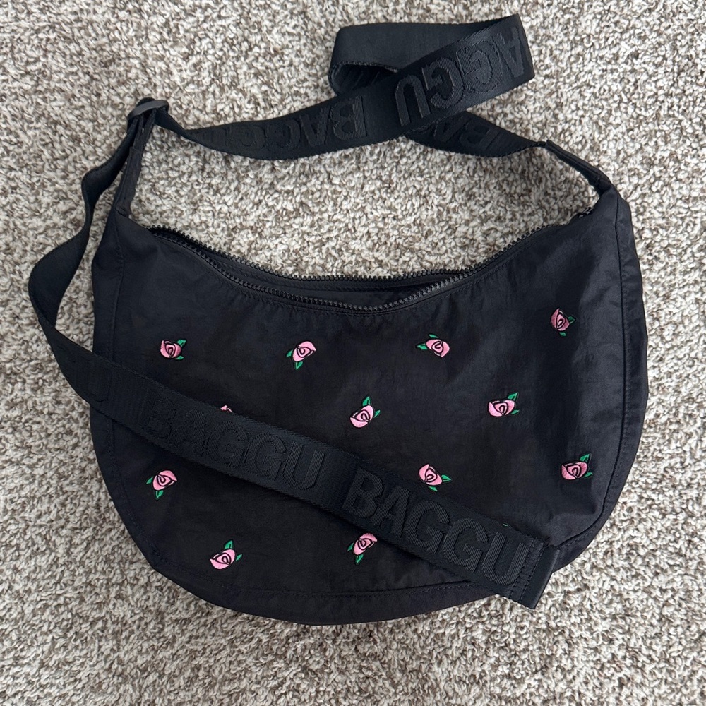 Baggu flower embroidered medium crossbody bag